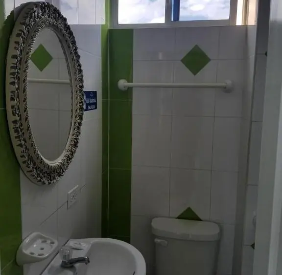 Standard Kolmen Hengen Huone, Ventura