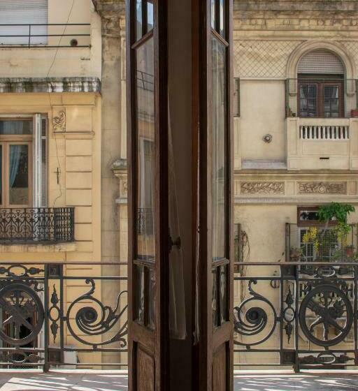 تختخواب در اتاق مشترک, Bill & Bill San Telmo Hostel