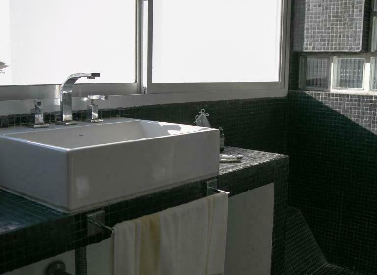 اتاق استاندارد با تخت بزرگ, Bill & Bill San Telmo Hostel