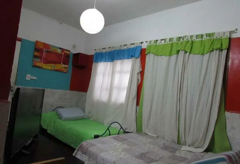 اتاق استاندارد سه نفره, Hospedaje La Rana