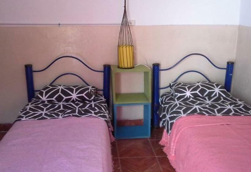 اتاق استاندارد, Hospedaje La Rana