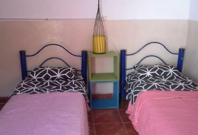 اتاق استاندارد, Hospedaje La Rana