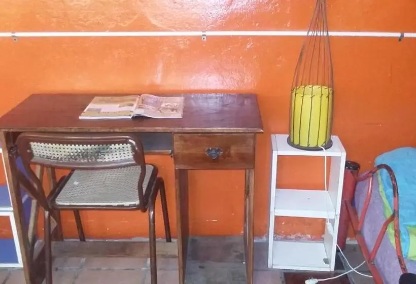 اتاق استاندارد چهارنفره با چشم‌انداز باغ, Hospedaje La Rana