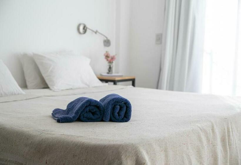 اتاق استاندارد با سرویس بهداشتی مشترک, Bill & Bill San Telmo Hostel