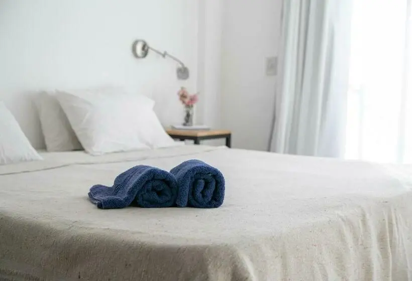 اتاق استاندارد با سرویس بهداشتی مشترک, Bill & Bill San Telmo Hostel