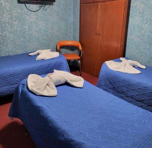 베이직 3인 룸, Acuarius