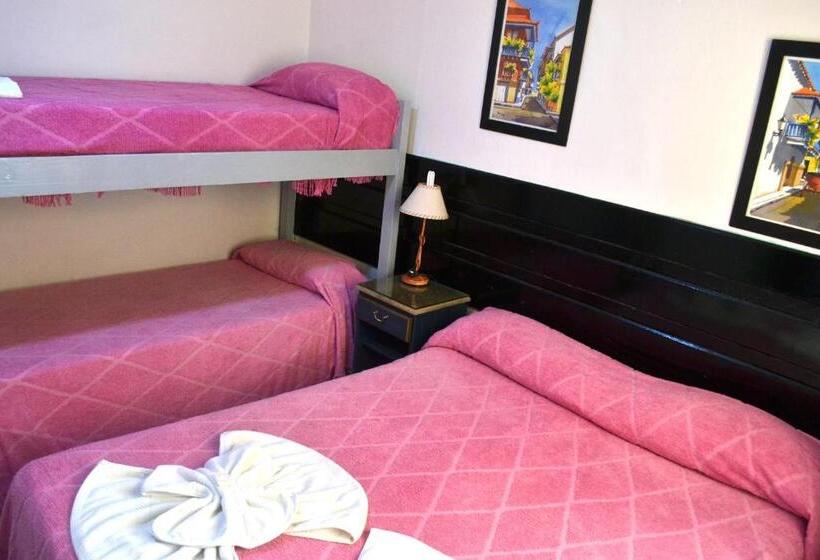 4 Bett Standardzimmer, Artico