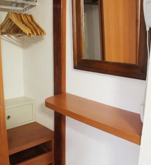 Classic Kolmen Hengen Huone, Atlantico