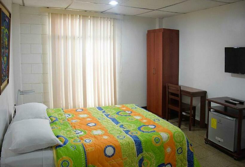 غرفة قياسية فردية, De Alborada