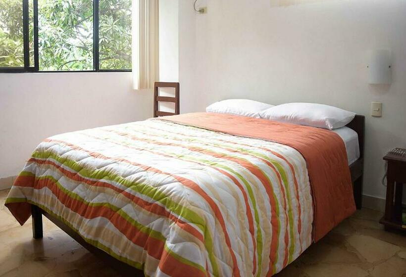 غرفة قياسية, De Alborada