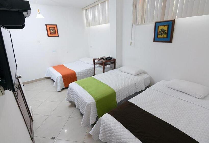 غرفة قياسية ثلاثية, De Alborada