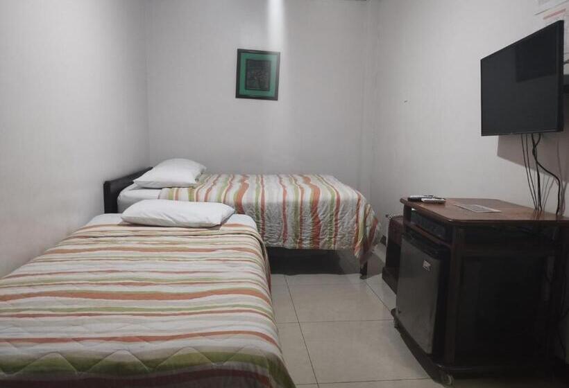 غرفة قياسية, De Alborada