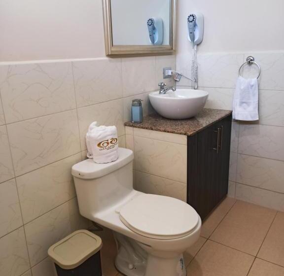 سوییت خانوادگی, Galapagos Dreams