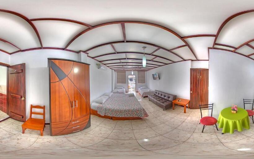 سوییت خانوادگی, Galapagos Dreams