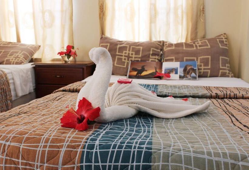 اتاق استاندارد سه نفره, Galapagos Dreams