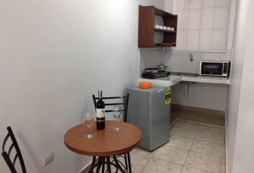 سوییت خانوادگی, Galapagos Dreams