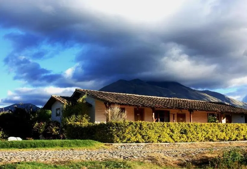 اتاق استاندارد سه نفره, Hosteria Cananvalle