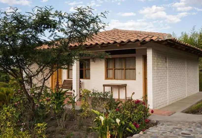 اتاق استاندارد چهار تخته, Hosteria Cananvalle