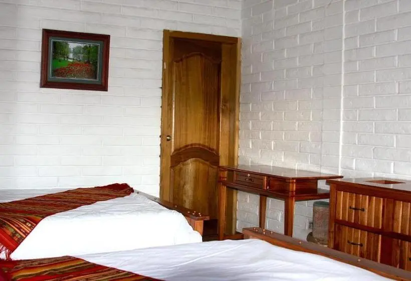 اتاق استاندارد چهار تخته, Hosteria Cananvalle