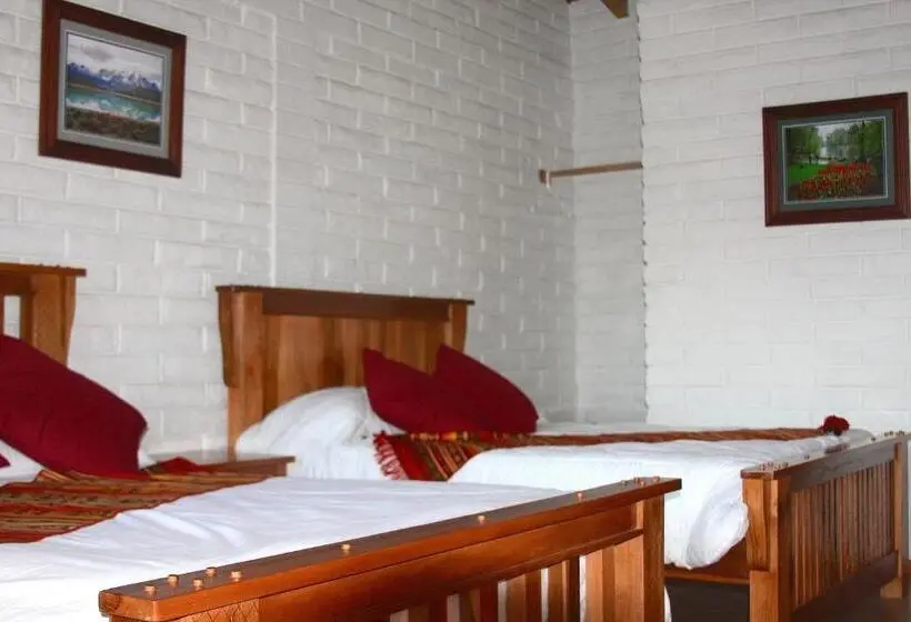 اتاق استاندارد چهار تخته, Hosteria Cananvalle