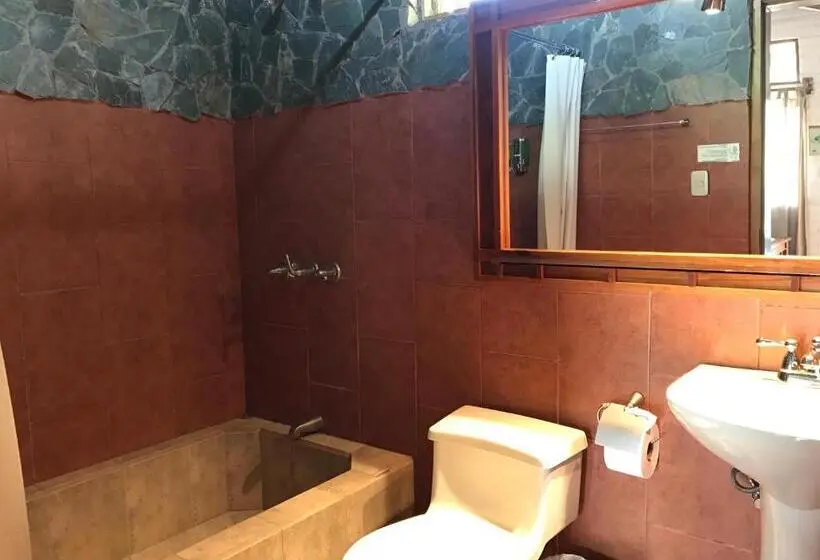 اتاق استاندارد چهار تخته, Hosteria Cananvalle