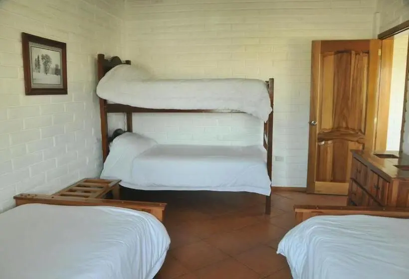بانگلوی استاندارد, Hosteria Cananvalle