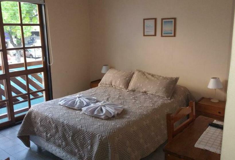 标准三人间, Lihuel