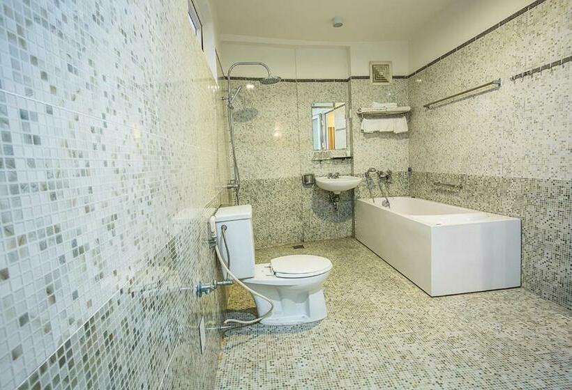 سوییت, My Lan Hanoi