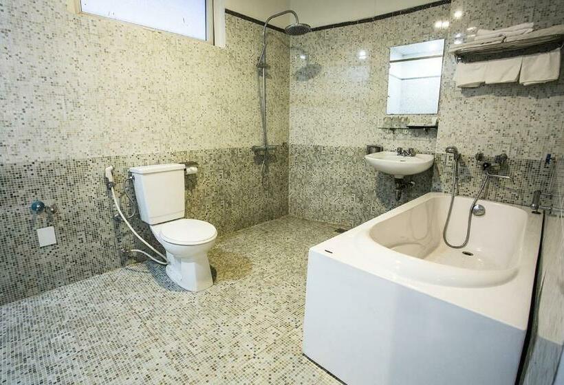 سوییت, My Lan Hanoi