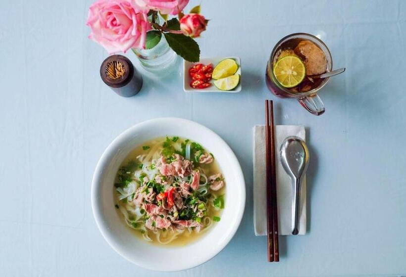 اتاق لوکس, My Lan Hanoi