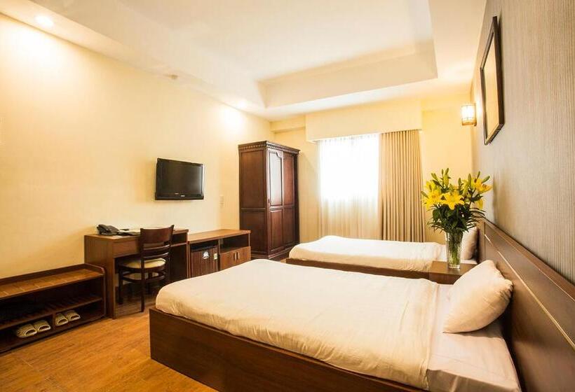 اتاق لوکس, My Lan Hanoi