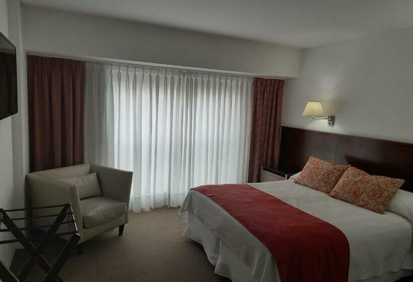 スーペリアールーム, Neptuno