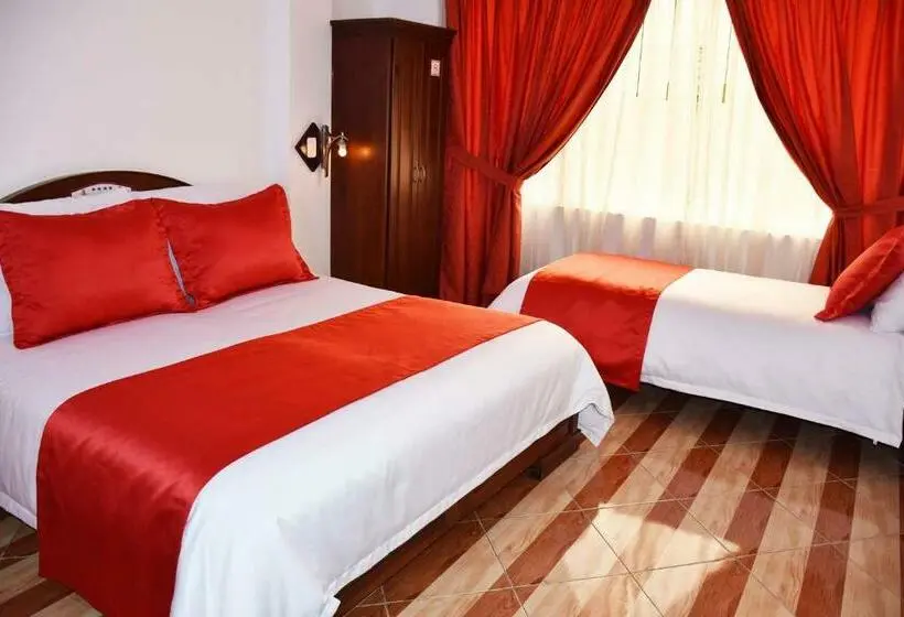 Economy Triple Room, Plaza Victoria