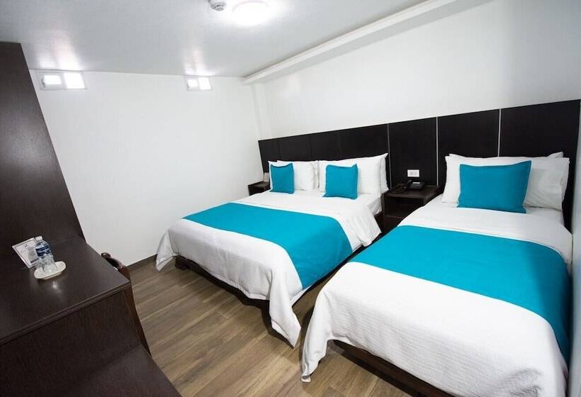 패밀리 룸, Plaza Victoria