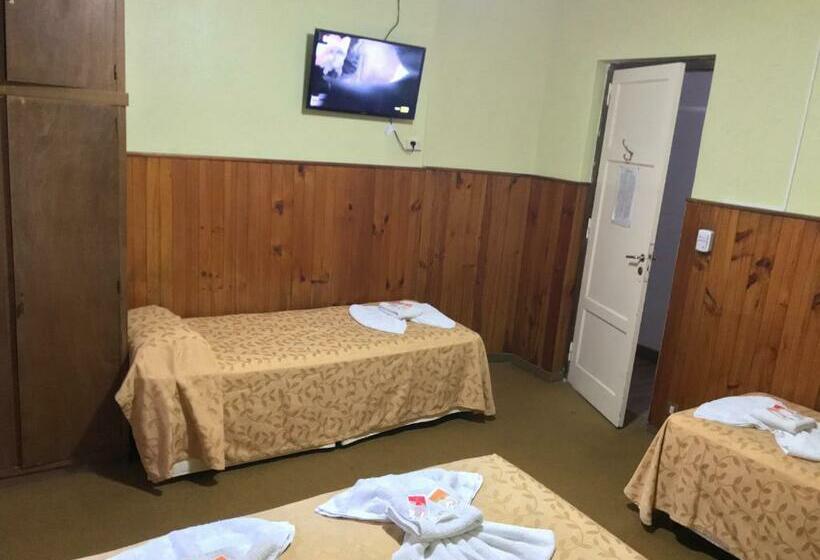 Klassisches 4-Bett-Zimmer, San Roque