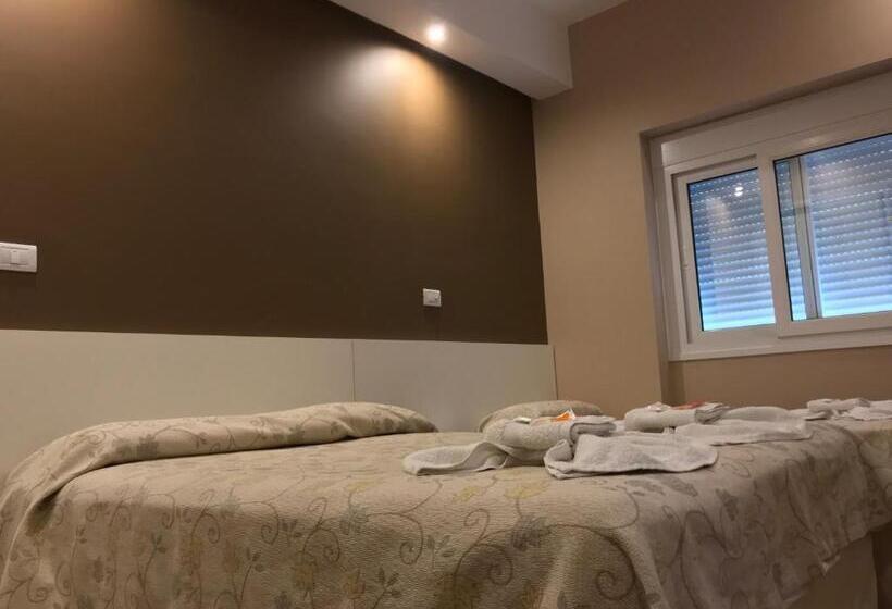 3 Bett Deluxe Zimmer, San Roque