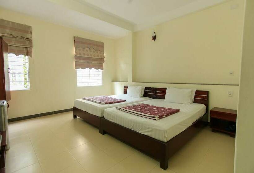 اتاق لوکس, Tay Hai 2