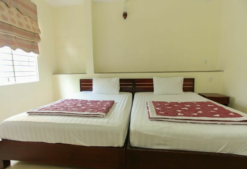 اتاق لوکس, Tay Hai 2