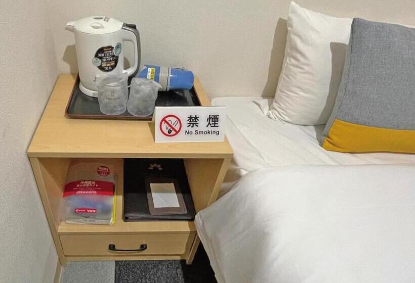 חדר סטנדרט לשלושה, Victoria