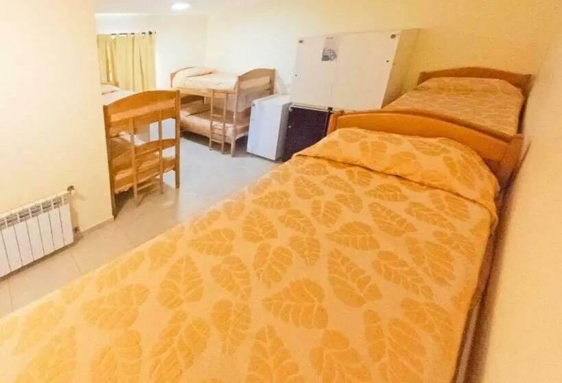 تختخواب در اتاق مشترک, Matices Hostel Terminal