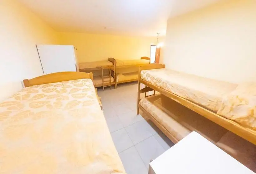 تختخواب در اتاق مشترک, Matices Hostel Terminal