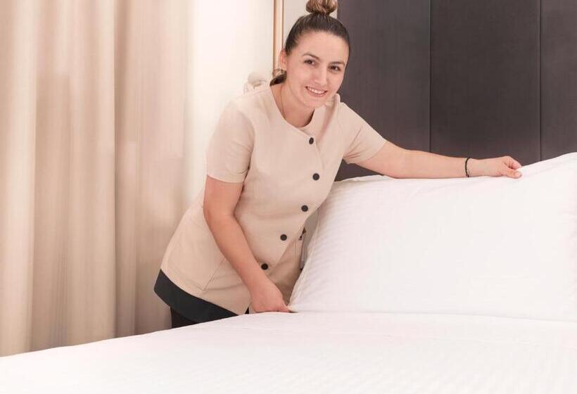 סוויטה, Atlas Suites