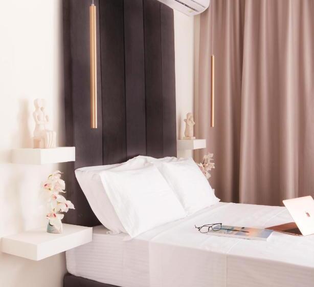 סוויטה עם ג'קוזי, Atlas Suites