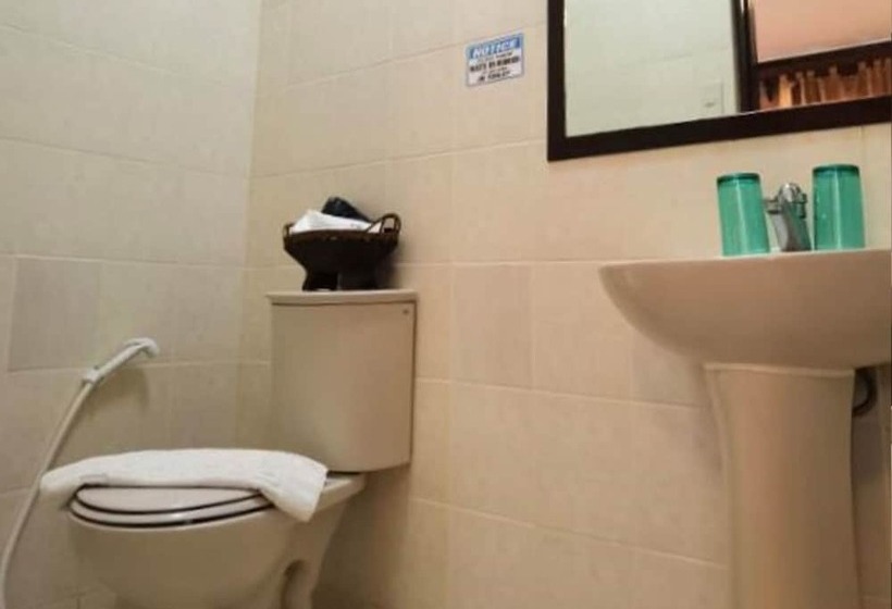 اتاق لوکس, Cabana Republic