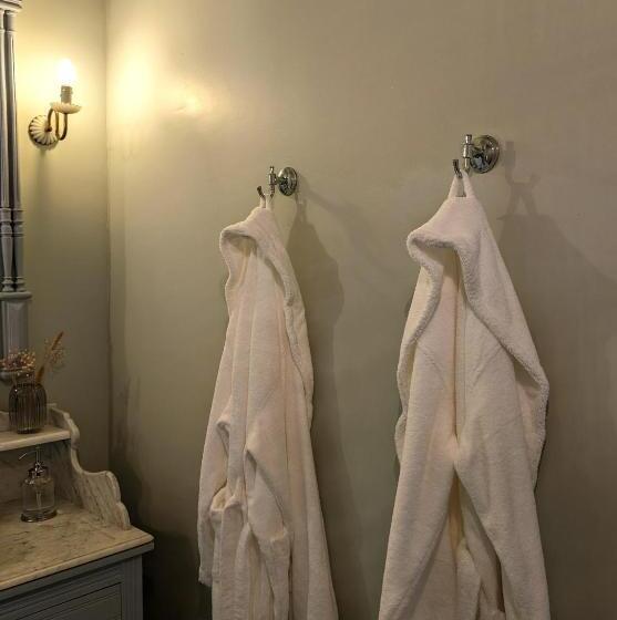 디럭스 룸, Domaine Du Bosc Roger