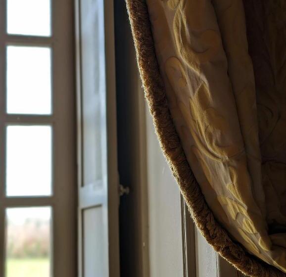 스탠다드 룸 킹사이즈 침대, Domaine Du Bosc Roger