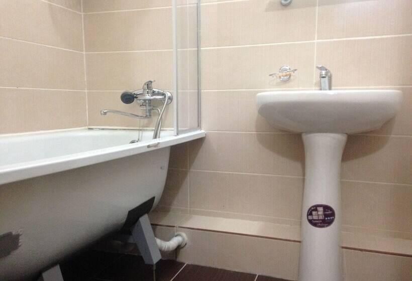 اتاق راحتی, Fiveseasons