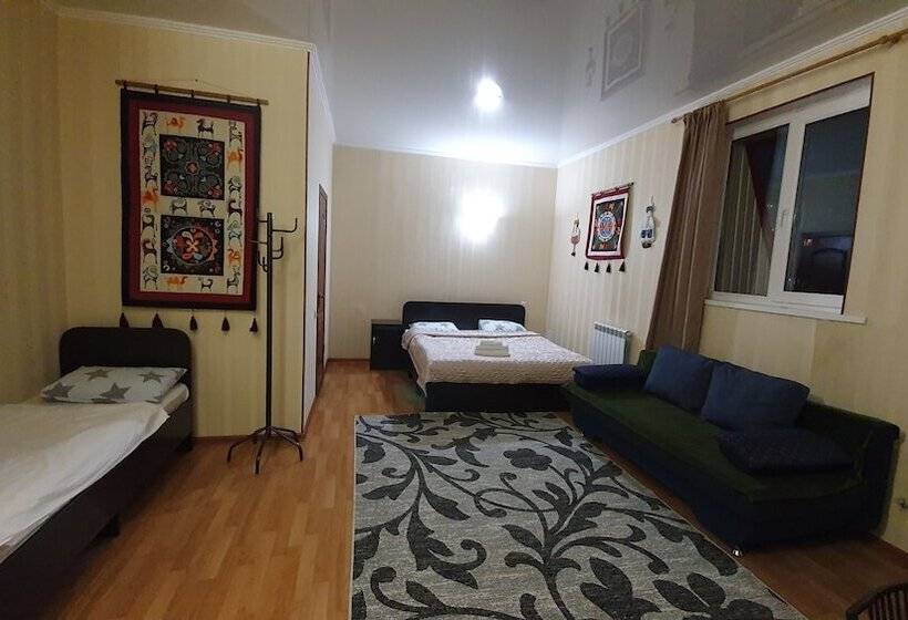 اتاق راحتی, Fiveseasons