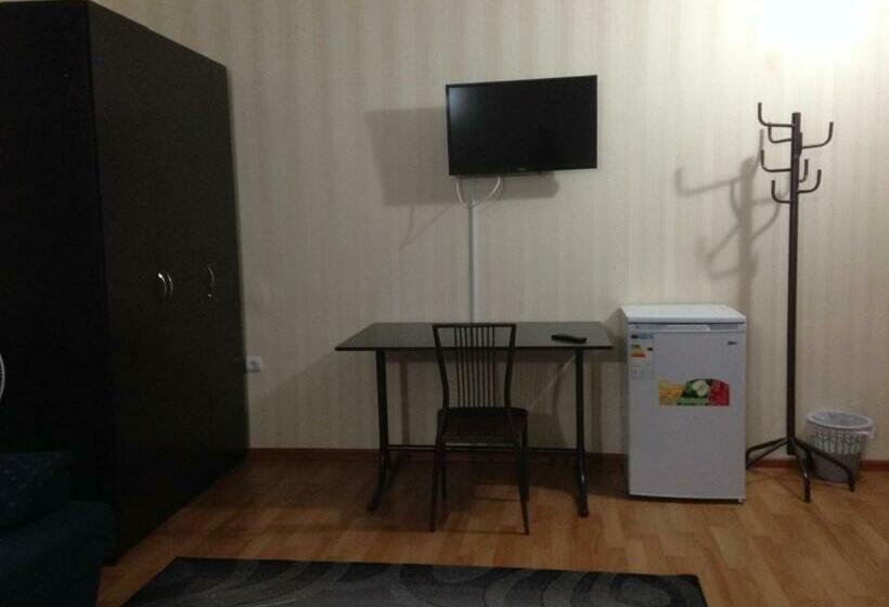 اتاق راحتی, Fiveseasons