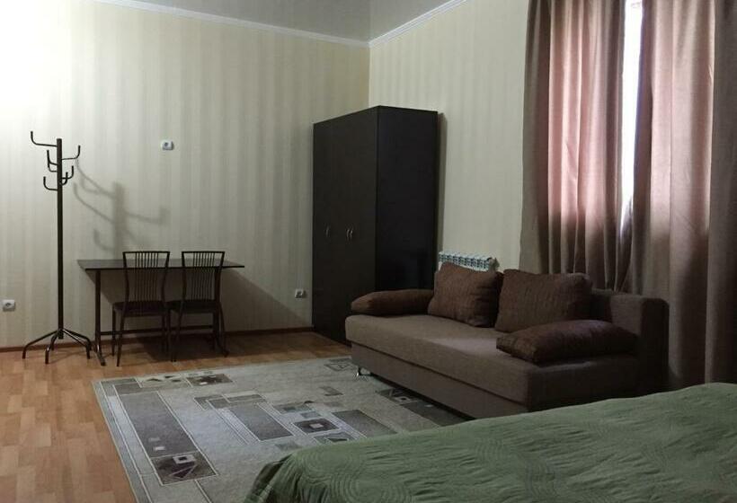 اتاق راحتی, Fiveseasons